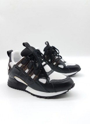 Louis Vuitton sneakers black and white