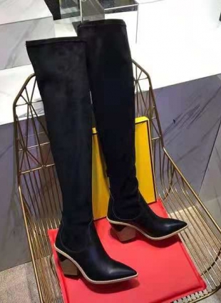 Fendi boots black