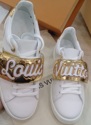 Louis Vuitton sneakers white and gold
