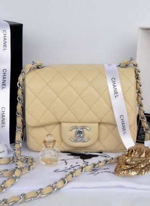 CHANEL FLAP MINI BAG, SILVER CHAIN, NUDE caviar skin