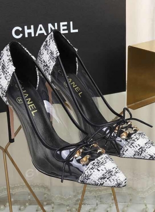 Chanel shoes black and white