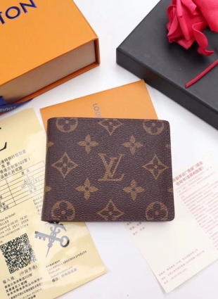 Louis Vuitton wallet monogram canvas