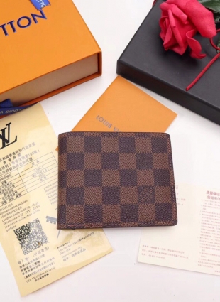 Louis Vuitton wallet damier canvas