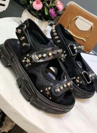 Gucci sandals black
