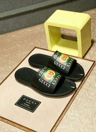 Gucci slippers black
