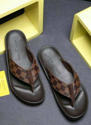 Louis Vuitton slippers brown