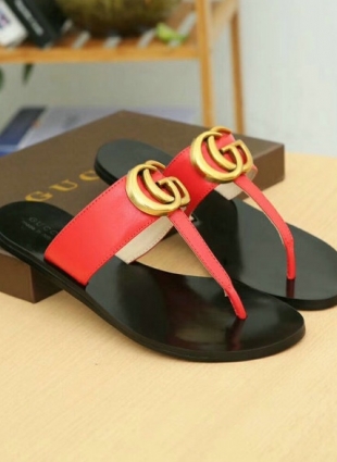 Gucci step-ins red
