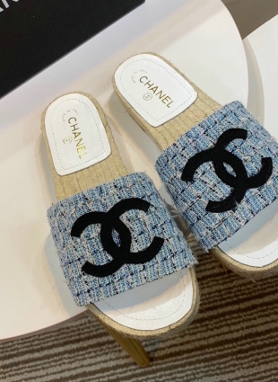 Chanel step-ins blue