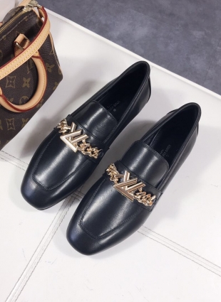 Louis Vuitton shoes black