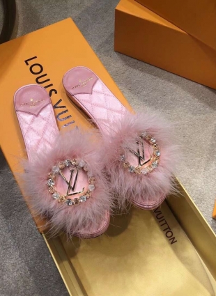 Louis Vuitton step-ins pink