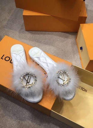 Louis Vuitton step-ins white