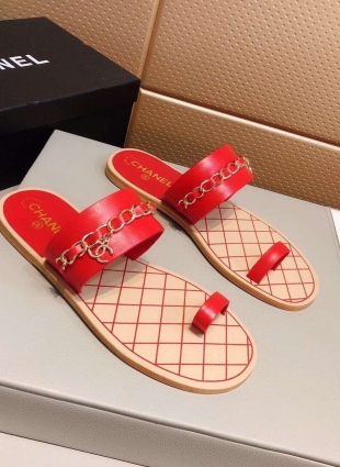Chanel step-ins red
