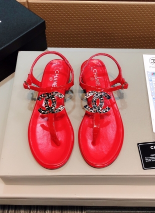 Chanel sandals red