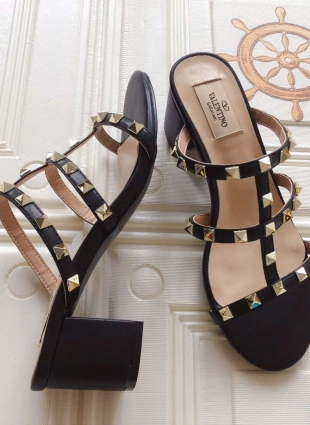 Valentino sandals black