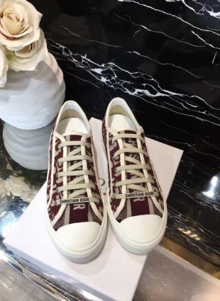 Christian Dior sneakers burgundy