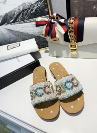 Gucci step-ins white