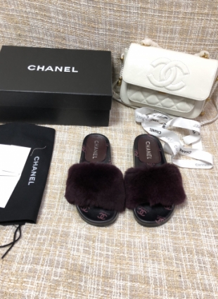 Chanel step-ins burgundy