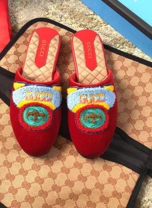 Gucci shoes red