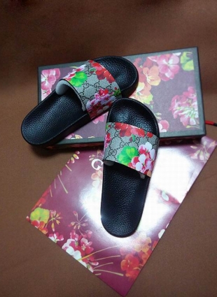 GG slippers woman
