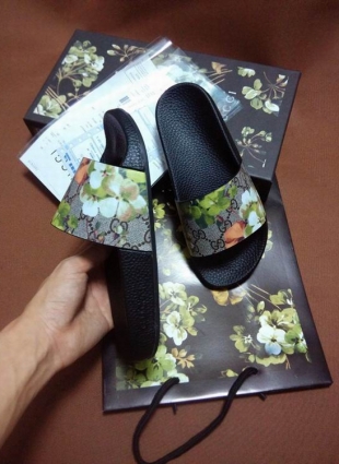 GG slippers woman
