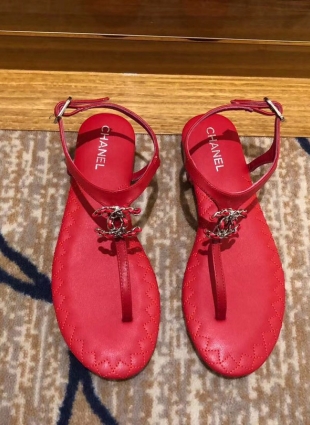 Chanel sandals red