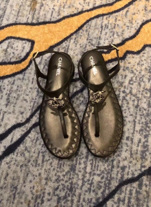 Chanel sandals black