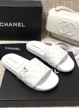 Chanel slippers white