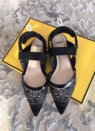 Fendi shoes black