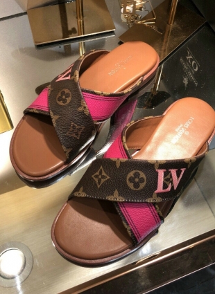 Louis Vuitton step-ins brown and pink