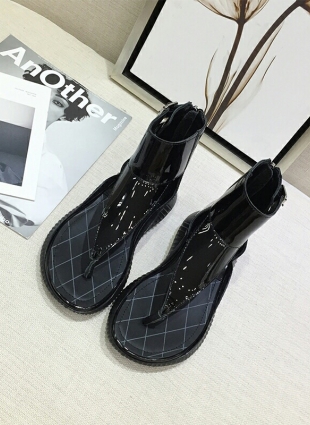 Louis Vuitton sandals black