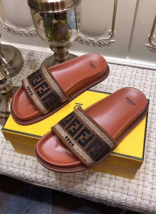 Fendi step-ins brown