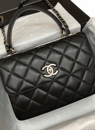 CHANEL bag
