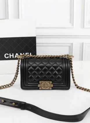 CHANEL bag
