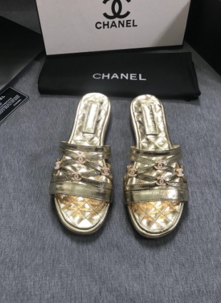 Chanel step-ins gold