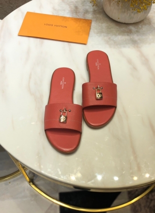 Louis Vuitton step-ins red