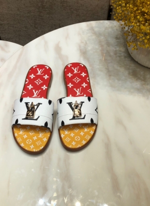 Louis Vuitton step-ins multicolored