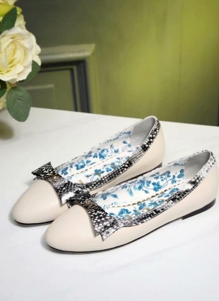 Gucci shoes ivory