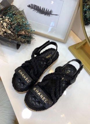 Chanel sandals black