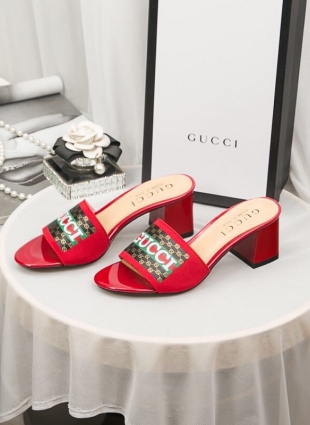 Gucci sandals red