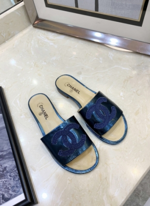 Chanel step-ins dark blue