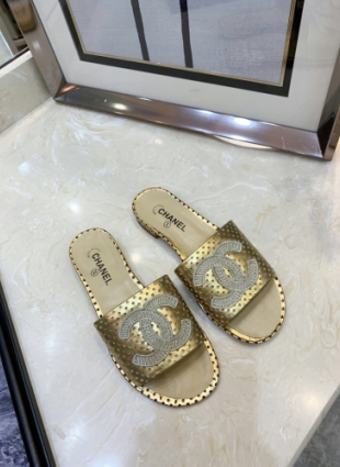 Chanel step-ins gold