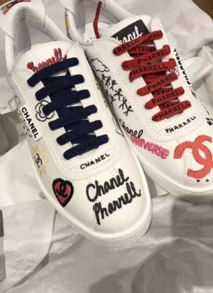 Chanel sneakers white