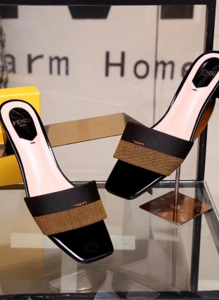Fendi sandals black and brown