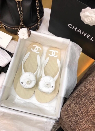 Chanel step-ins white