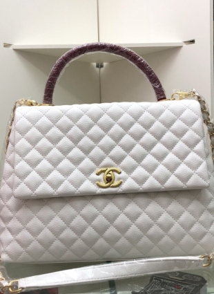 CHANEL bag