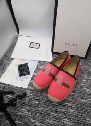 Gucci shoes pink