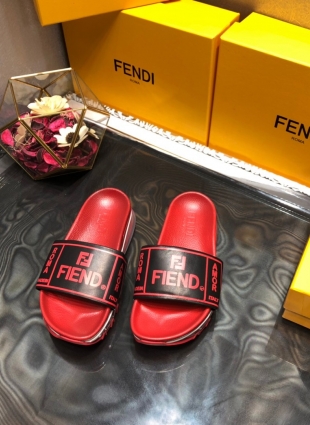 Fendi slippers red and black