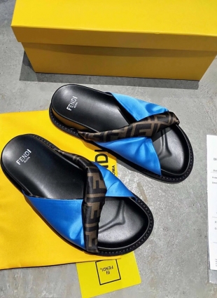 Fendi step-ins blue