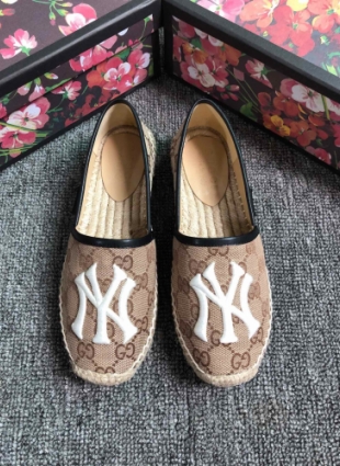 Gucci shoes brown