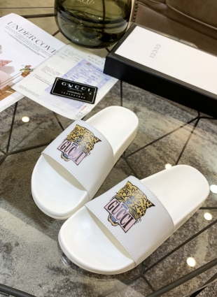 Gucci step-ins white
